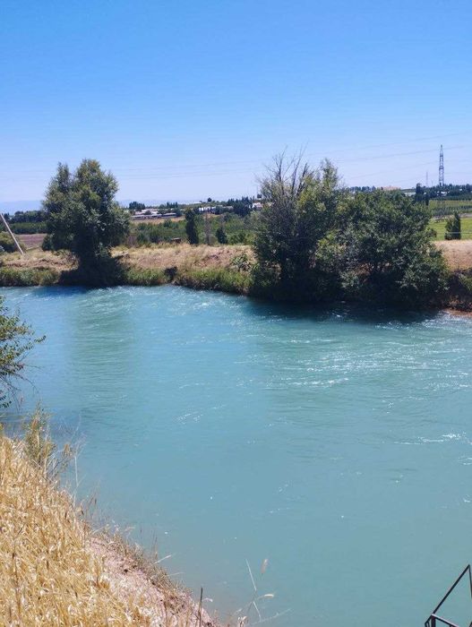 Продается участок вдоль реки. 6сот. Кибрай.  20 км от метро Горького