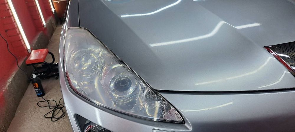 Полиране на Автомобили и фарове.