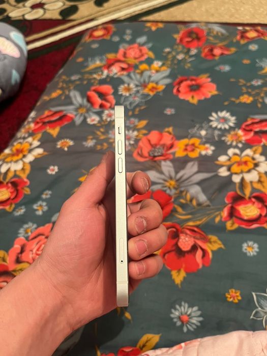 IPhone 12 128 Гб Емкость 79