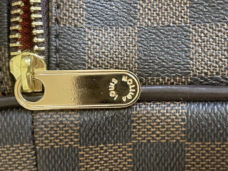 Louis Vuitton чехол для костюма