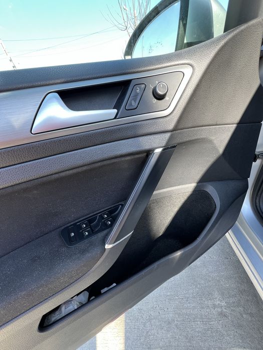 Volkswagen VW Golf 7 VII Variant 1.6 TDI (110 Hp) DSG 2015