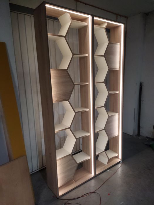 Етажерка ,преградна стена,параван, библиотека,стелаж,LED,шестоъгълник