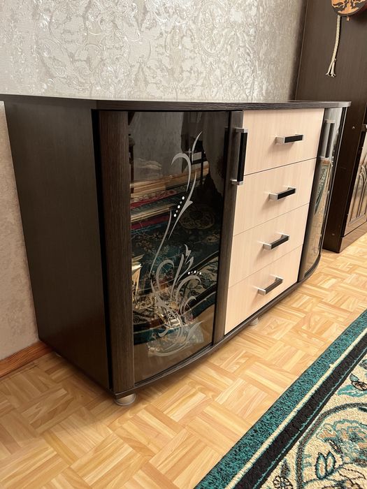 Малый сервант г.Павлодар