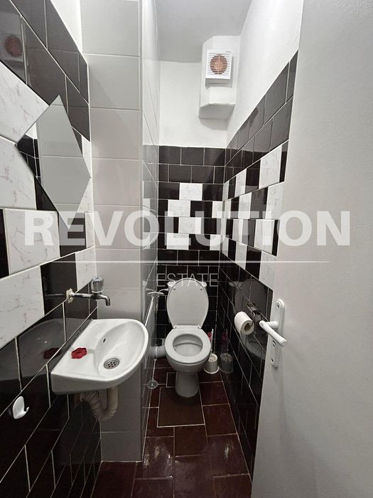 Дава се под наем Тристаен апартамент в Варна, Левски - 80 кв.м за 348.84 € - Снимка #8