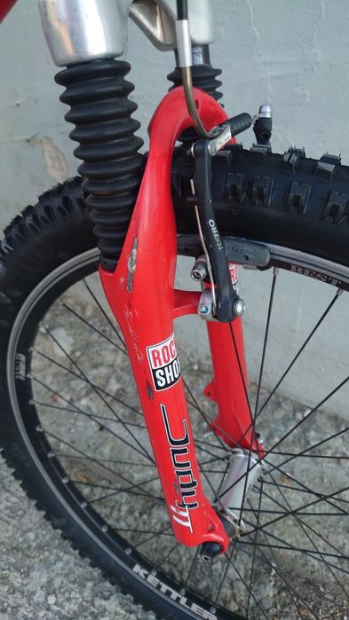 Продавам велосипед мекица GIANT