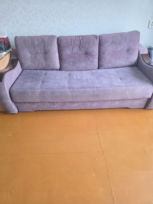Продам диван и кресло