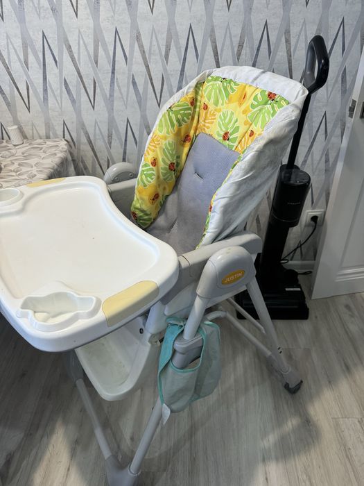 Продам стульчик для кормления