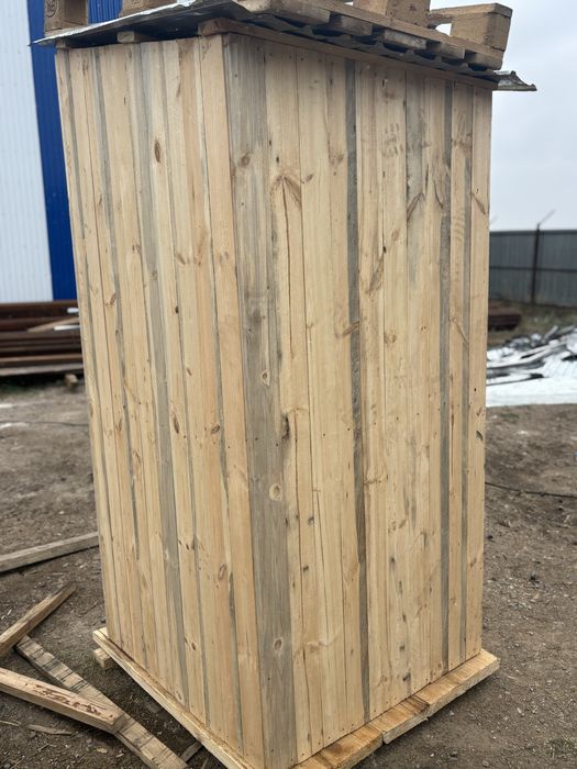 Туалет деревянный