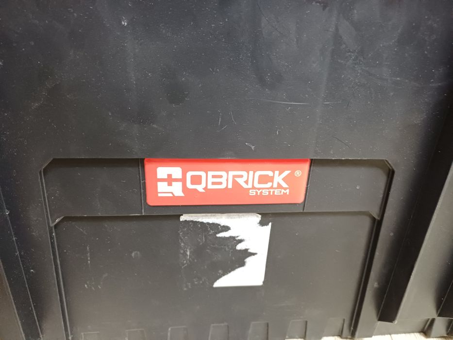 Продам ящик - тележка" QBRICK"