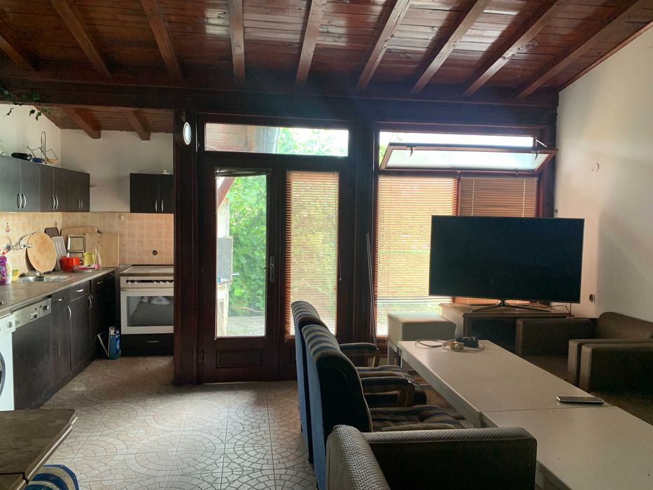 ИМОТ в близост до ЦЕНТЪРА на с. Васил Левски