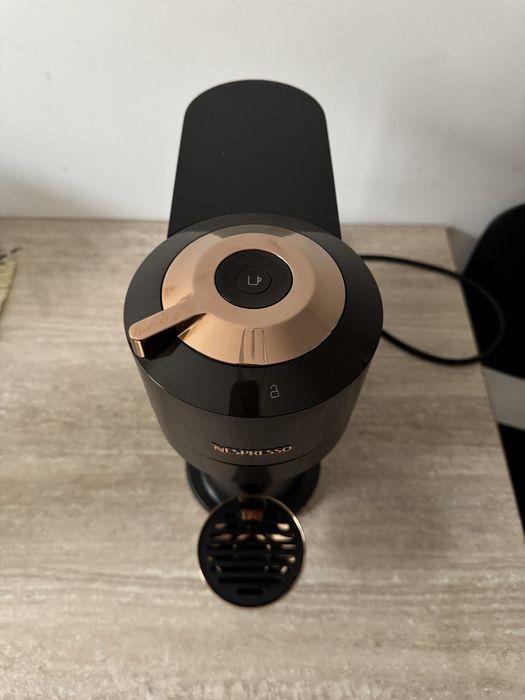 Espressor Nespresso Vertuo Next Premium Maro