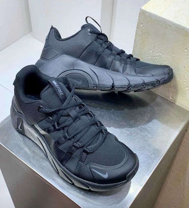 Продавам нов модел мъжки маратонки Nike Free Metcom 7 black нови с кутия
