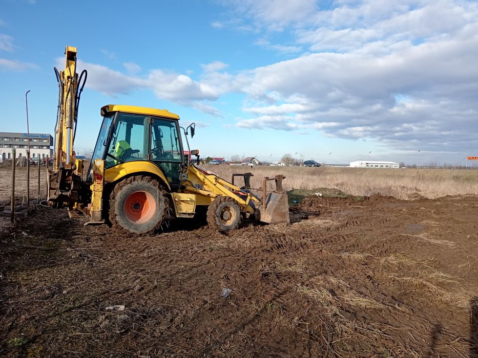 Buldoexcavator de închiriat