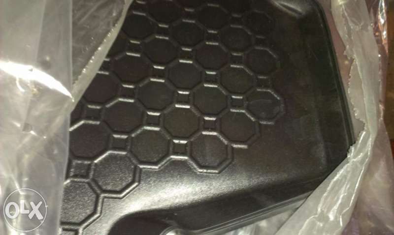 Леген Стелка За Багажник Автомобил Предпазва от Изцапване за Френски