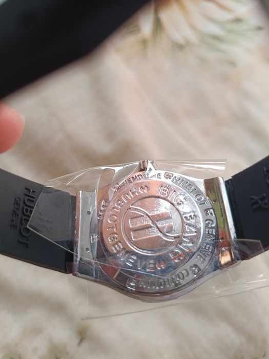 Часы женские HOBLOT