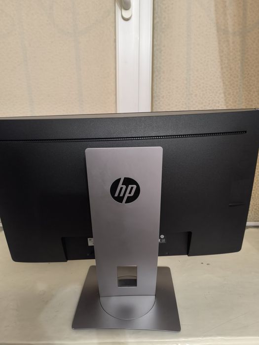 Продам Монитор hp