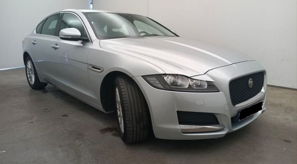 Jaguar XF 2020 + 2 Seturi de Jante - Revizii efectuate recent