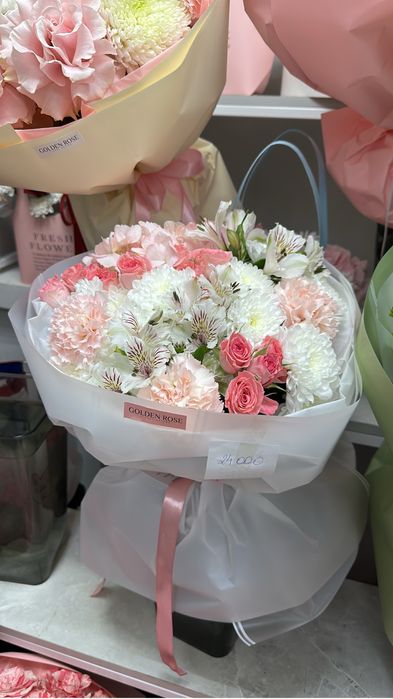 Клубника в шоколаде + букет за 9900