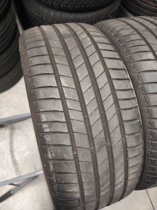 245/40/19 Bridgestone