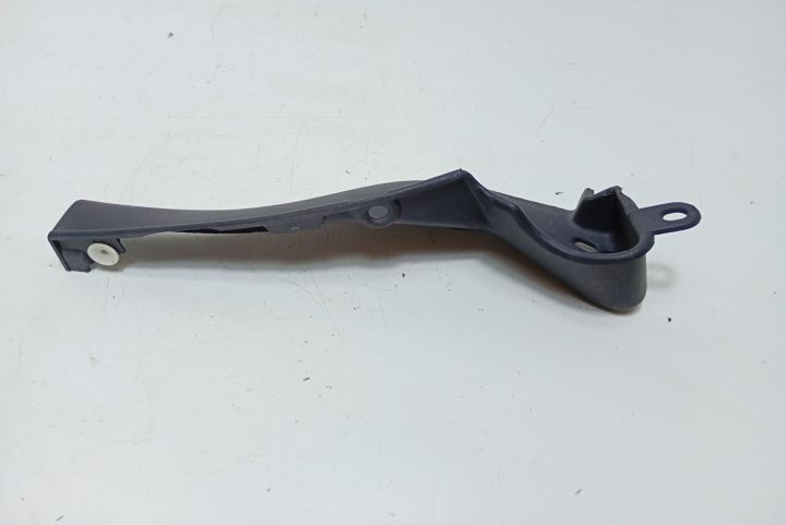 Ornament parbriz stanga 7700312795 Opel Vivaro  seria