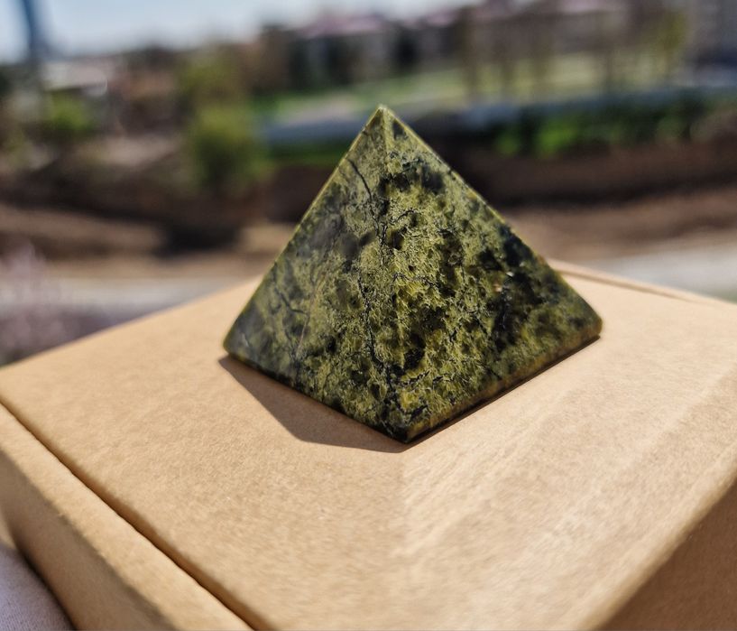 Пирамида из Змеевика.