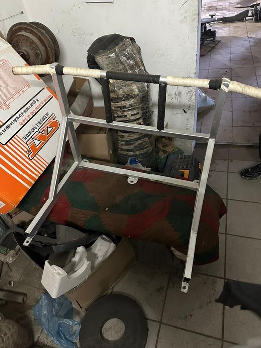 Продам турник хороший