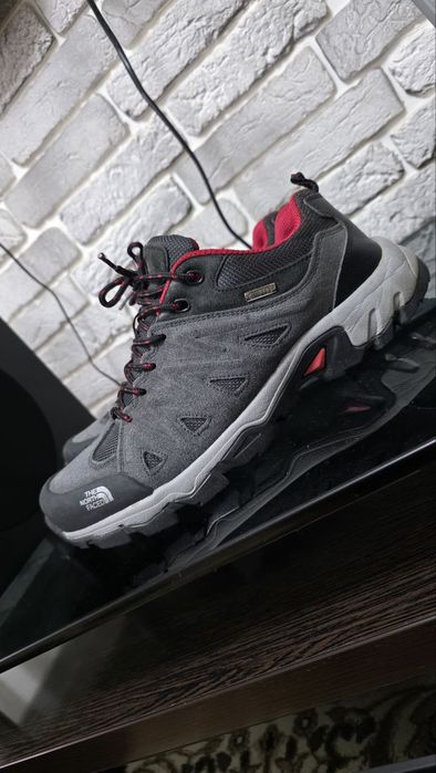 Кроссовки The North Face