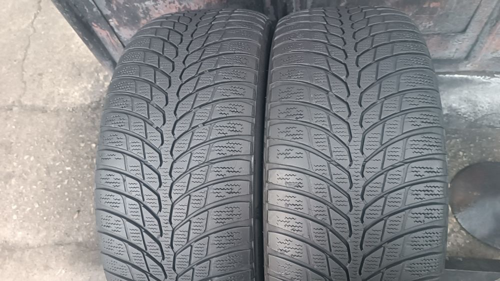 225/45/17 Bridgestone