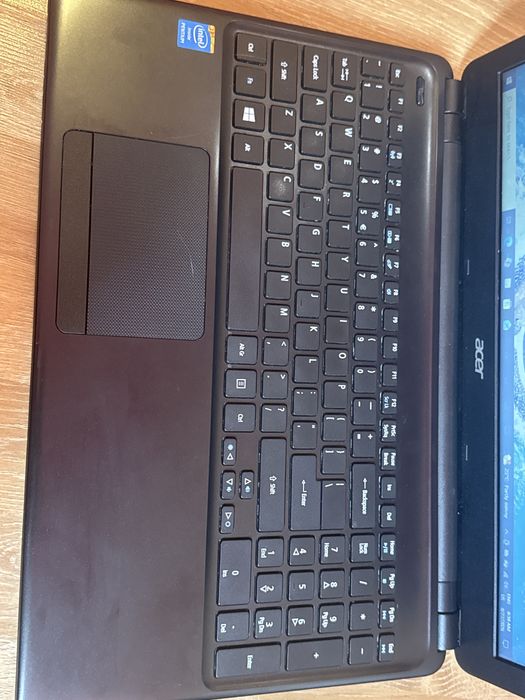 Laptop acer Aspire E1-530,in stare buna (380 lei)