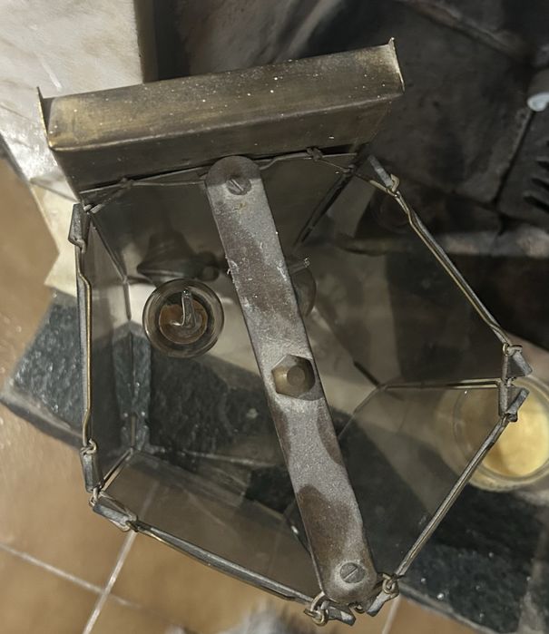 Два броя комплект или по отделно лампи с крушки