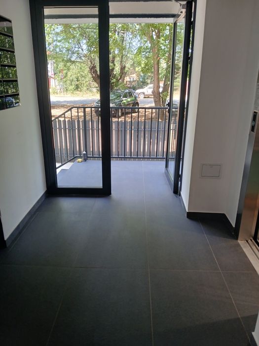 Curatenie Scari de Bloc Militari