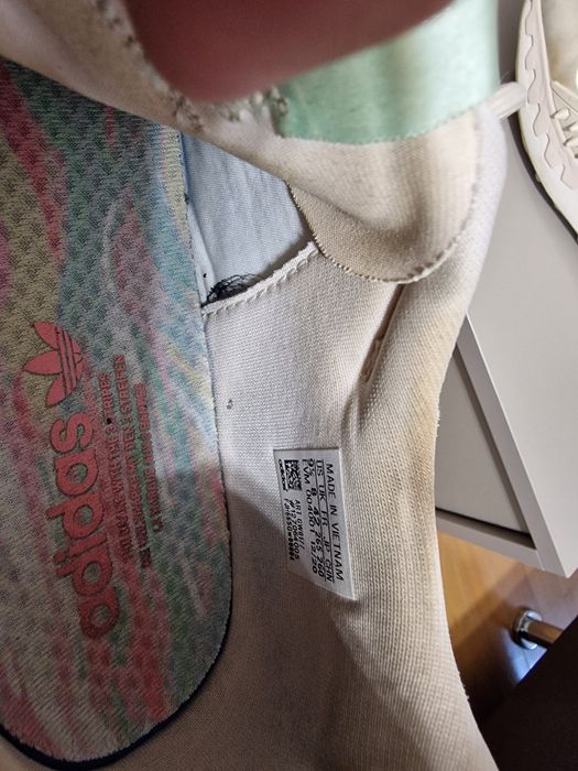 Adidasi Adidas , nr 42