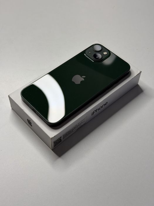 iPhone 13 128GB Green (Зеленый) — Коробка, провод, чехлы в подарок