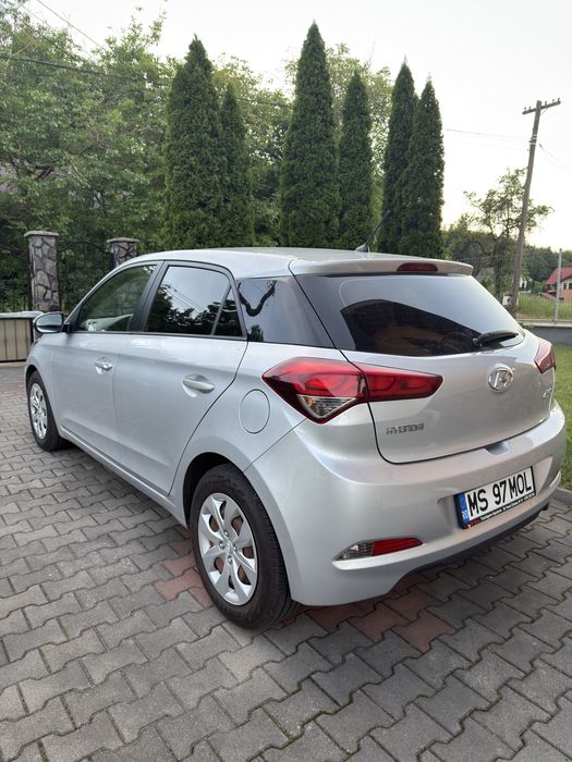 HYUNDAI i20 2015 — imagine 3