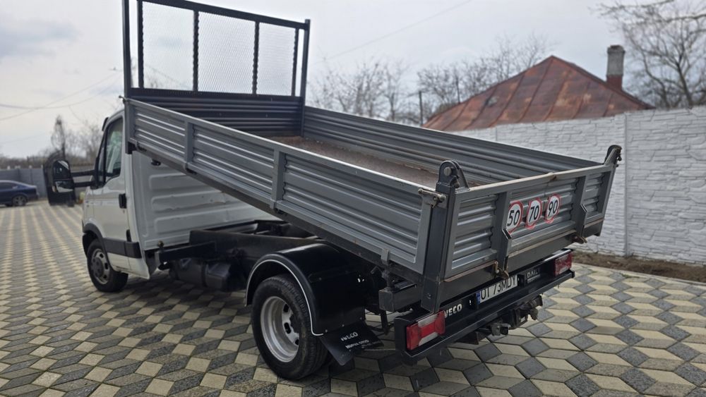 IVECO DAILY Basculabil Trilateral