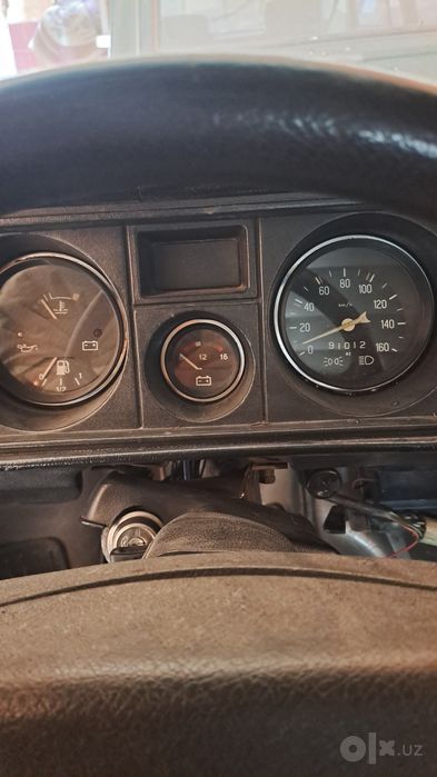 Лада 2104 сотилади.