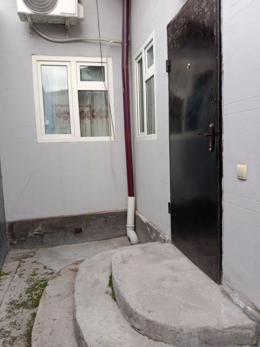 Продается Одна комнатный коттеджный домик. Файзиобад. Ор-р Рисовый баз