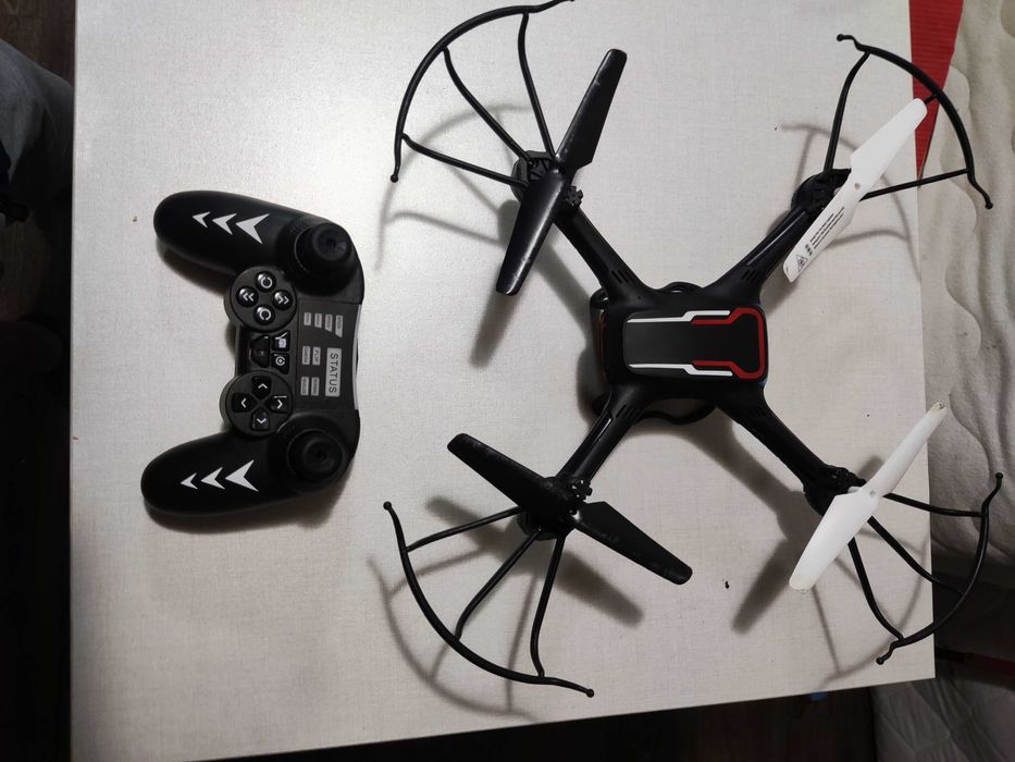 Дрон с камера 2 броя за ремонт