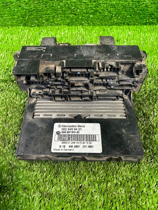 Блок предохранителей SAM СаМ Мерседес Мерс цешка 203 w203