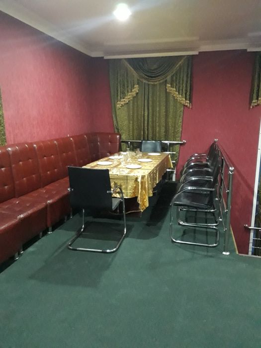 Сауна 8000т. Бильярдом и бассейном караоке.