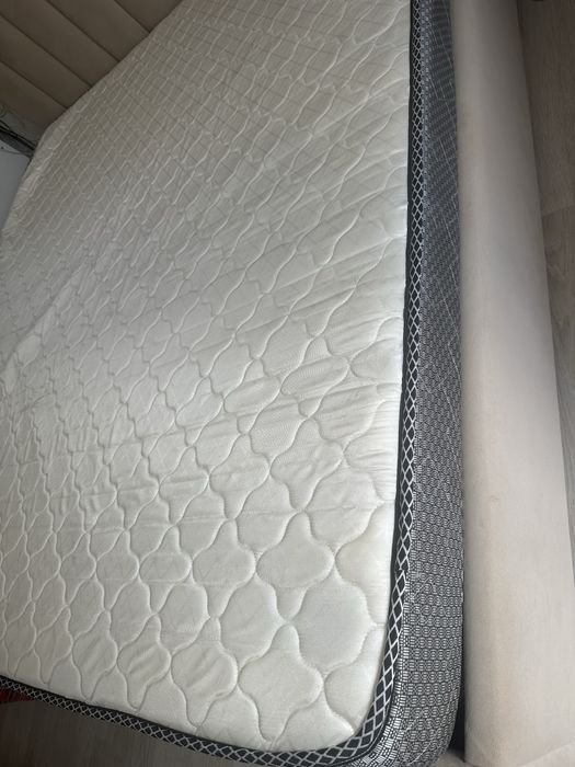 Матрас губка.