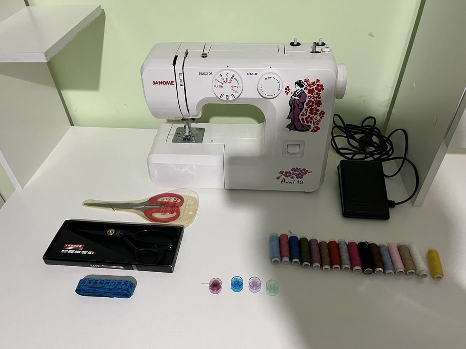 Швейная машинa, Швейная Стол