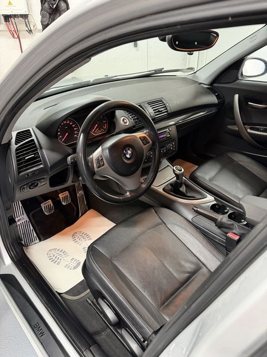BMW Seria 1 E87 118i