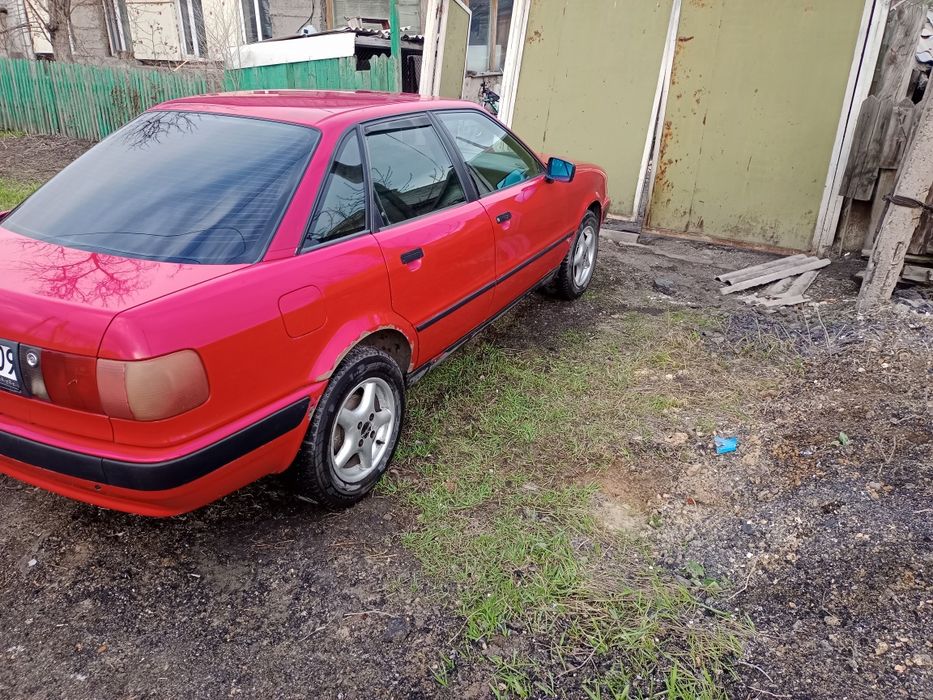 Продам Ауди б4 в хорошем состоянии