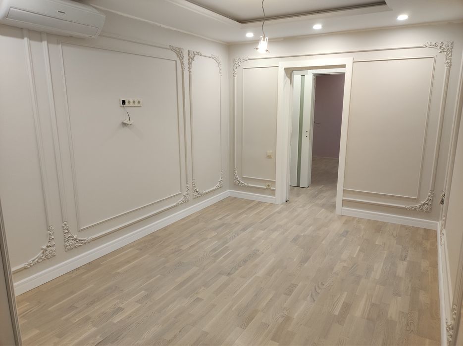 Профессиональная укладка напольных покрытий.