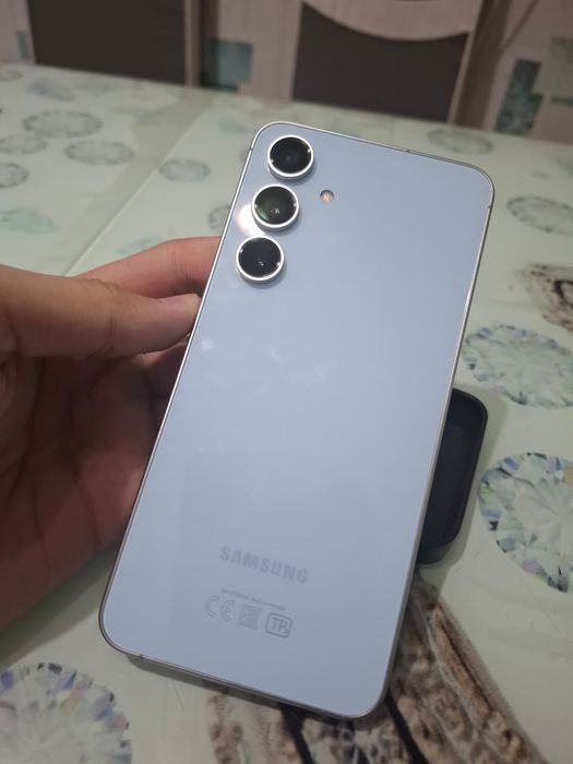 Самсунг с24 фе( samsung s24)