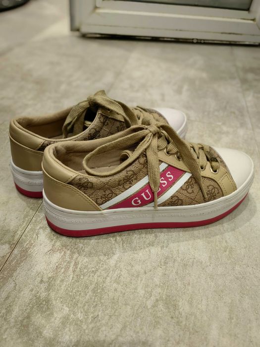 Дамски обувки Guess