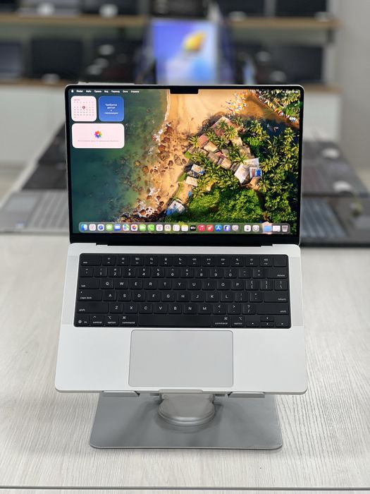 Apple MacBook Pro 14 | 32Gb | 2000Gb | M5