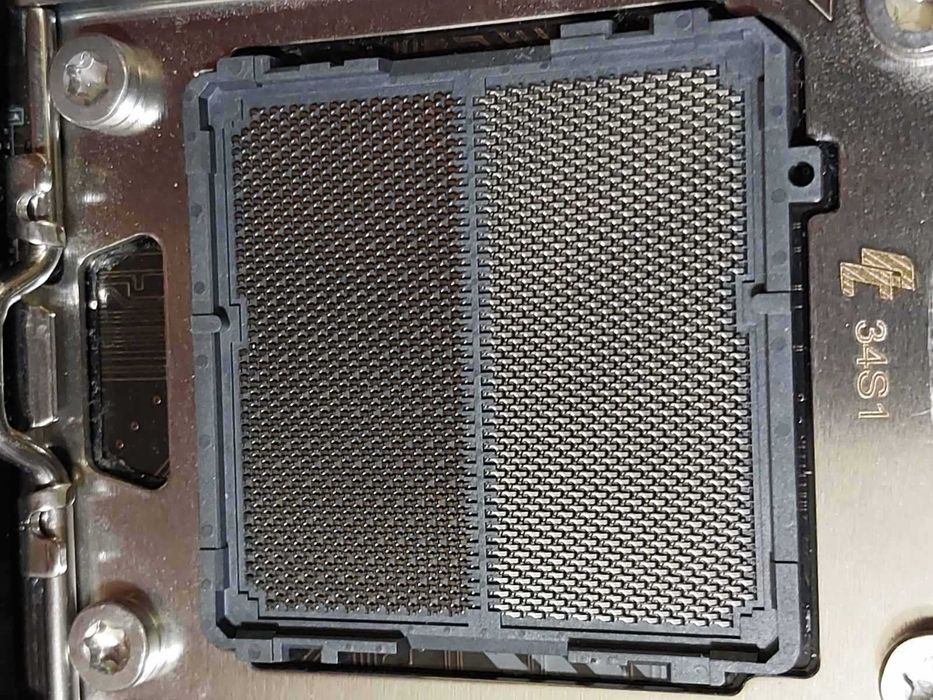 AMD Ryzen 5 7600 + Gigabyte A620i AX Wi-Fi