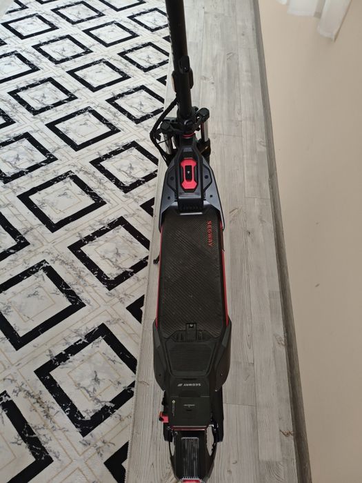 Ел Тротинетка Segway zt 3 pro